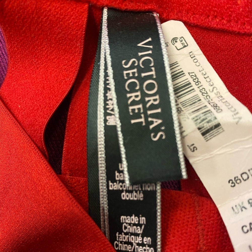 Victoria’s Secret Red Unlined Strappy Banded Demi Bra 36DD - Picture 9 of 12